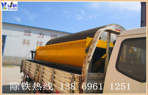 .榴莲视频成人污榴莲视频黄色网站新型设计,减少尾矿跑尾  　　潍坊榴莲视频成人污磁电科技有限公司独创的专利技术,采用吸附.去杂.提纯.脱磁4段复合磁系的排列方法,采用优质铁氧体和钕铁硼材料与稀土磁钢复合而成.此种磁系排列方法可广泛应用于贫磁铁矿的富集提纯.河沙选铁.钢渣提纯.钛铁矿分离等,榴莲视频黄色网站非常适用于干旱缺水地区,节省水资源,降低选矿成本,为超贫磁铁矿开采和利用开辟了一条新途径. 采用独有变频调速电动机,使用寿命长,运行故障低,可随时调节粗精矿品味高低